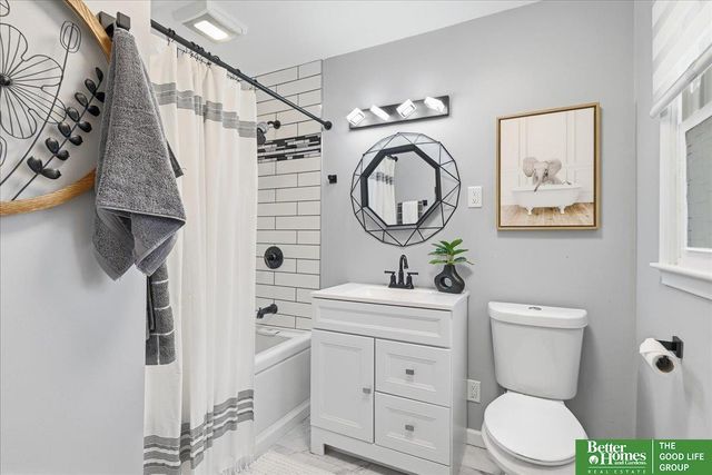 11324 Castelar Circle, Omaha, NE 68144