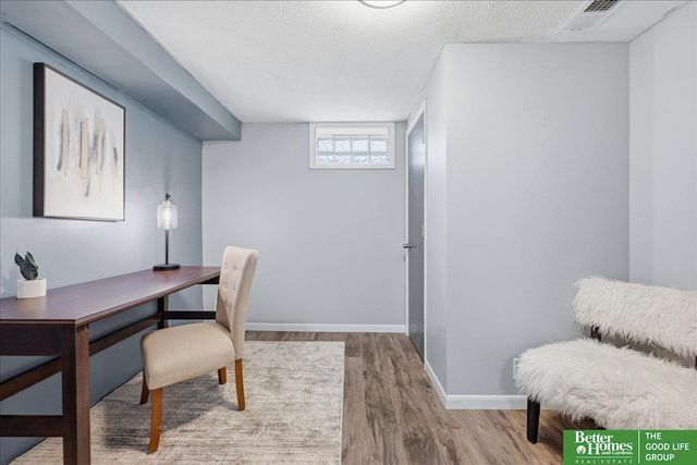 11324 Castelar Circle, Omaha, NE 68144