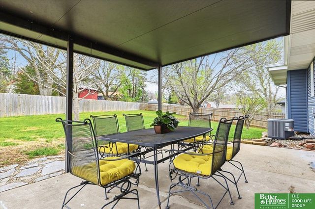 11324 Castelar Circle, Omaha, NE 68144