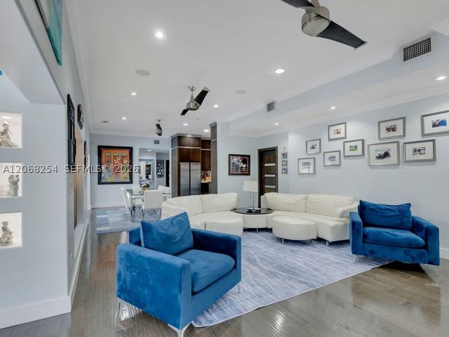 13880 SW 68th Ave, Palmetto Bay, FL 33158