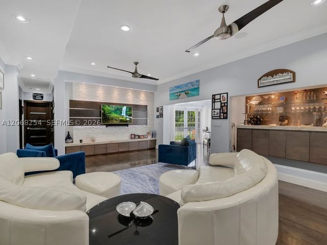 13880 SW 68th Ave, Palmetto Bay, FL 33158