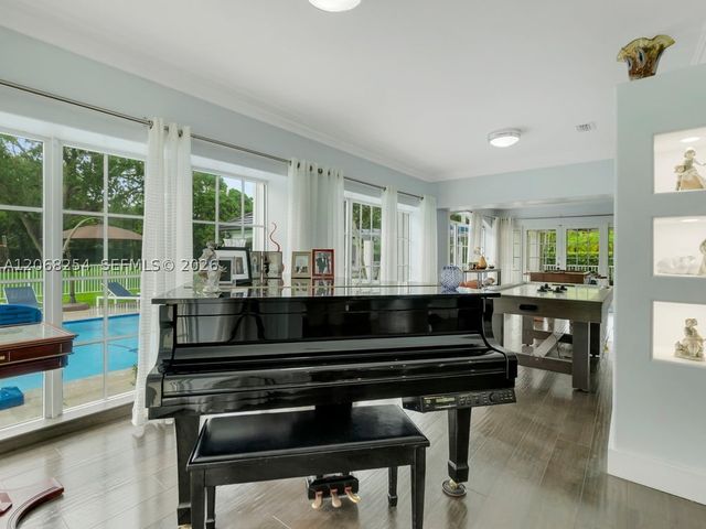 13880 SW 68th Ave, Palmetto Bay, FL 33158