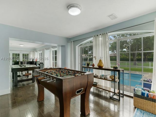 13880 SW 68th Ave, Palmetto Bay, FL 33158