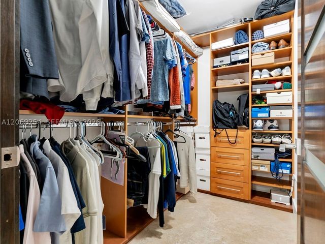 13880 SW 68th Ave, Palmetto Bay, FL 33158
