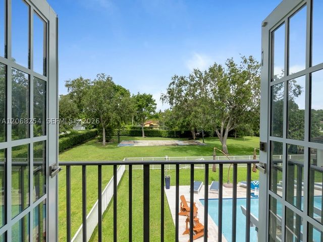 13880 SW 68th Ave, Palmetto Bay, FL 33158