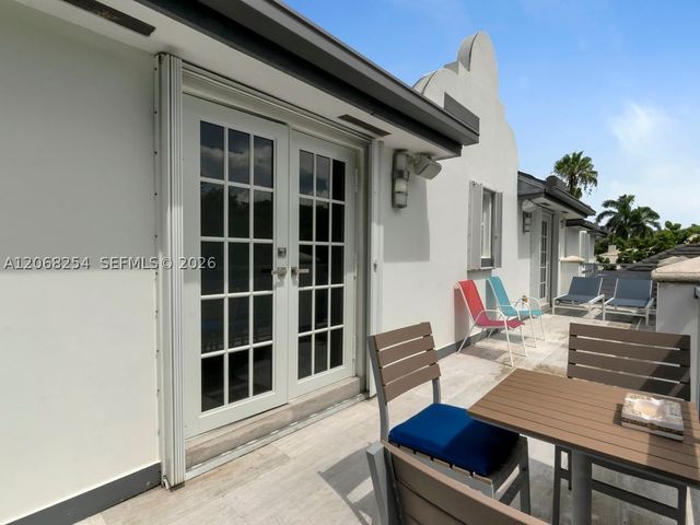 13880 SW 68th Ave, Palmetto Bay, FL 33158
