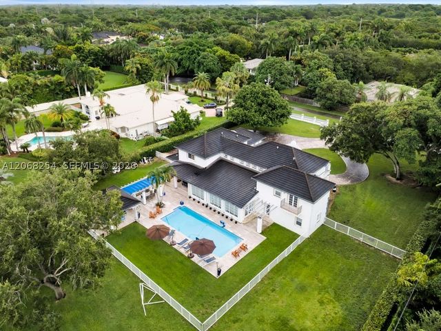 13880 SW 68th Ave, Palmetto Bay, FL 33158