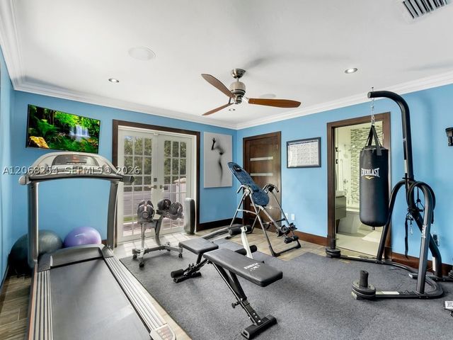13880 SW 68th Ave, Palmetto Bay, FL 33158