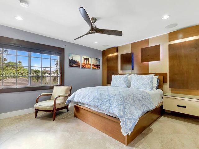 13880 SW 68th Ave, Palmetto Bay, FL 33158