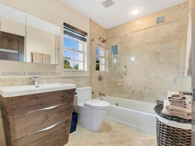 13880 SW 68th Ave, Palmetto Bay, FL 33158