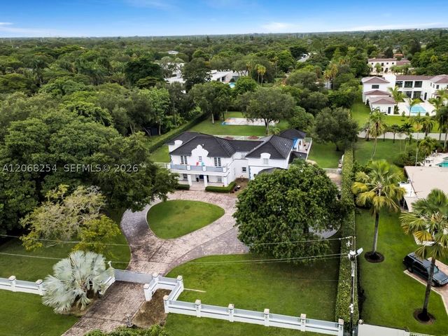 13880 SW 68th Ave, Palmetto Bay, FL 33158