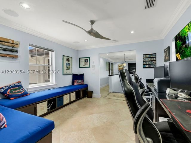 13880 SW 68th Ave, Palmetto Bay, FL 33158