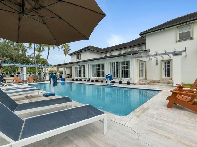 13880 SW 68th Ave, Palmetto Bay, FL 33158