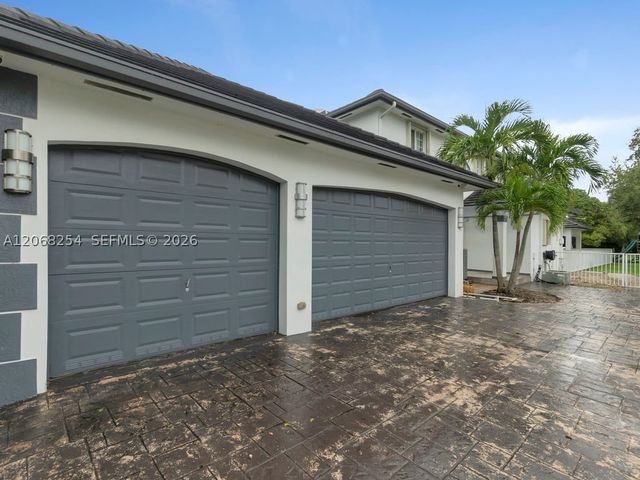 13880 SW 68th Ave, Palmetto Bay, FL 33158