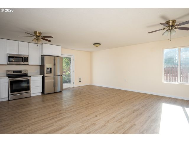 665 Se 197TH Ave, Portland, OR 97233