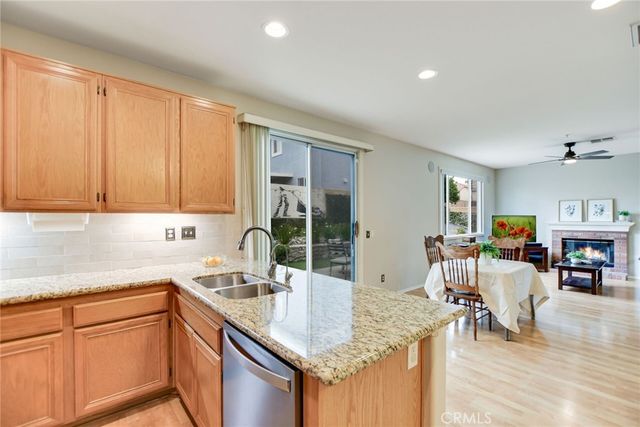 5744 Tamarisk Way, Fontana, CA 92336