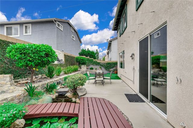 5744 Tamarisk Way, Fontana, CA 92336