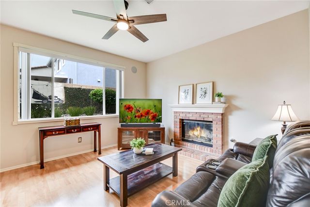 5744 Tamarisk Way, Fontana, CA 92336