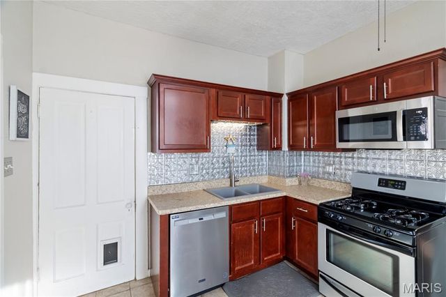 219 Jefferson Avenue, Crystal City, MO 63019