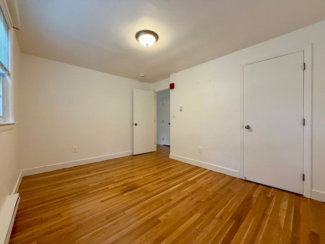 15 Park Avenue 4, Foxboro, MA 02035