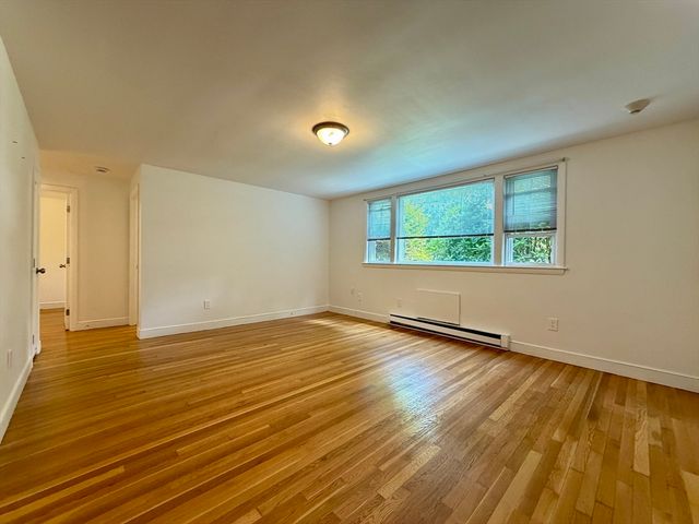15 Park Avenue 4, Foxboro, MA 02035