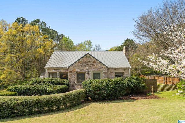 1135 HUEYTOWN ROAD, Hueytown, AL 35023