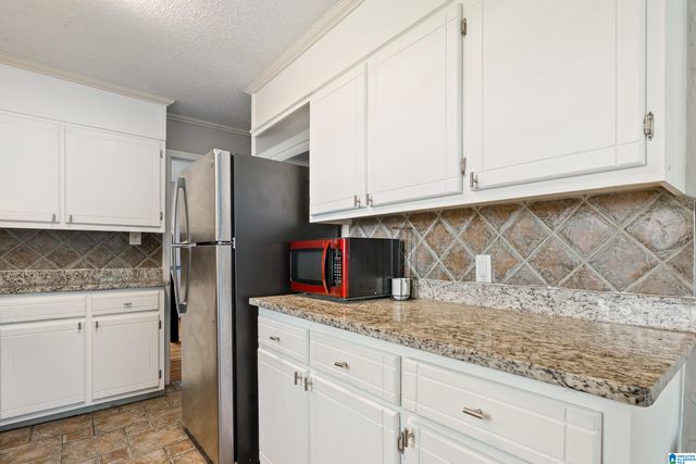 1135 HUEYTOWN ROAD, Hueytown, AL 35023