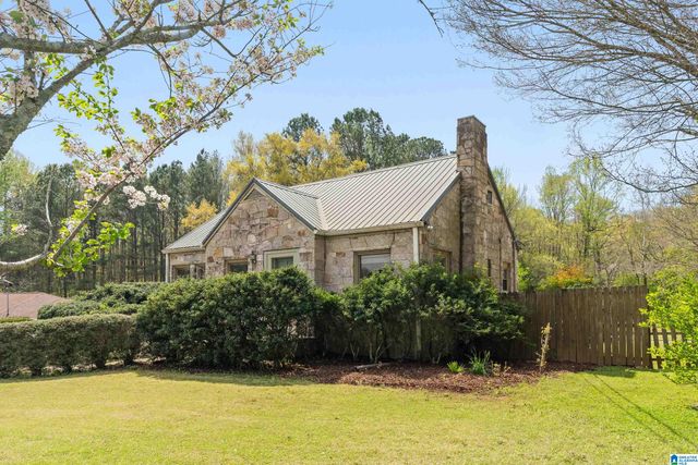 1135 HUEYTOWN ROAD, Hueytown, AL 35023