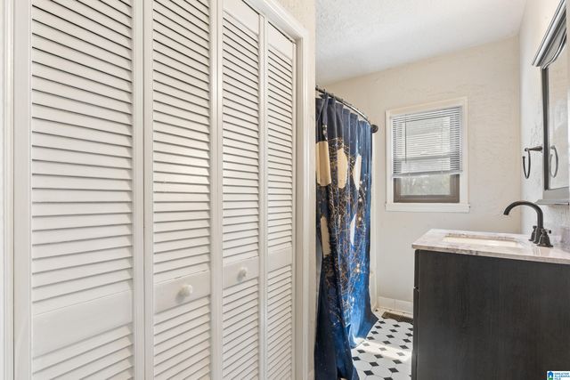 1135 HUEYTOWN ROAD, Hueytown, AL 35023