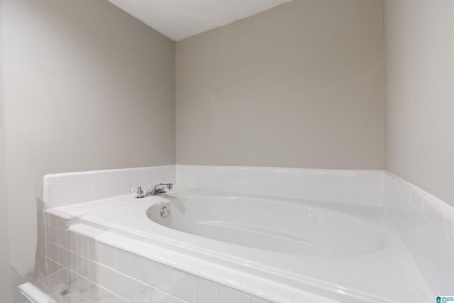 1135 HUEYTOWN ROAD, Hueytown, AL 35023