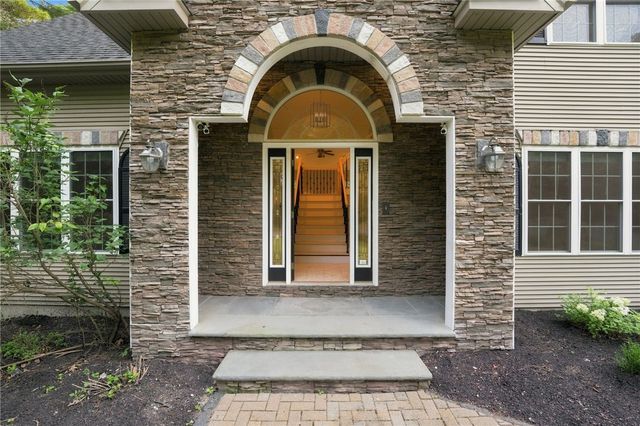 57 Club House Road, Coventry, RI 02816