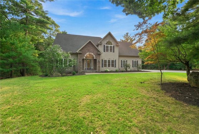 57 Club House Road, Coventry, RI 02816