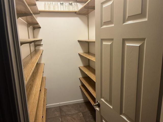 6390 Shugarbush Trail, Kalamazoo, MI 49009