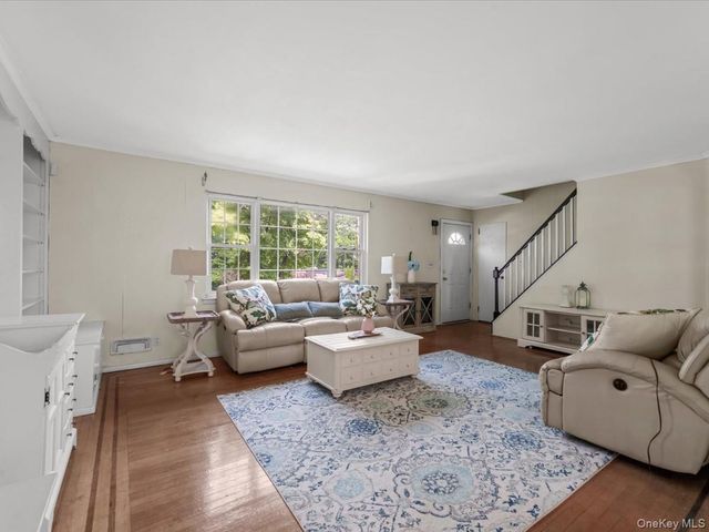 42 Berkshire Road, Yonkers, NY 10710