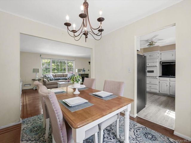 42 Berkshire Road, Yonkers, NY 10710