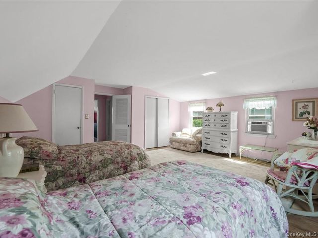 42 Berkshire Road, Yonkers, NY 10710