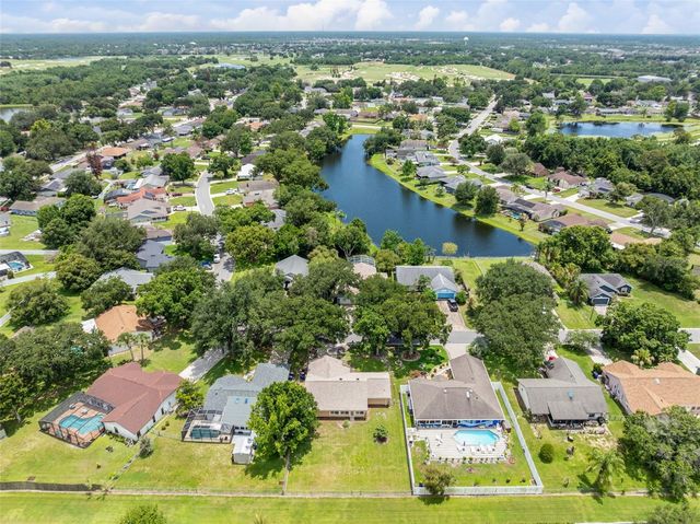 1369 WOOD LAKE CIRCLE, St Cloud, FL 34772