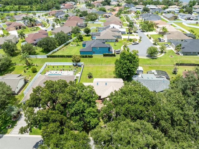 1369 WOOD LAKE CIRCLE, St Cloud, FL 34772
