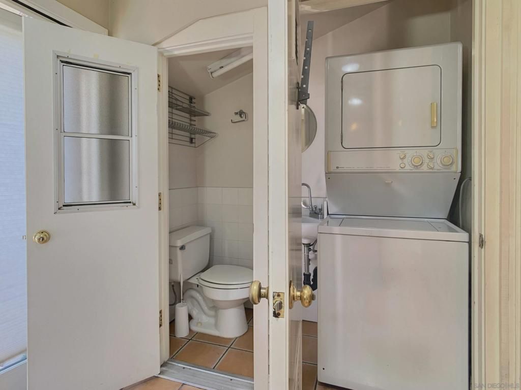 Image 13 of property listing at 4193 4th Ave, San Diego, CA 92103