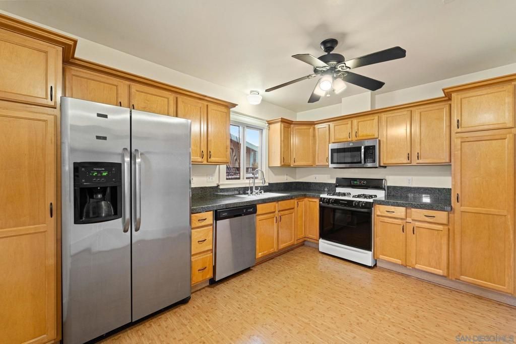 Image 23 of property listing at 4193 4th Ave, San Diego, CA 92103