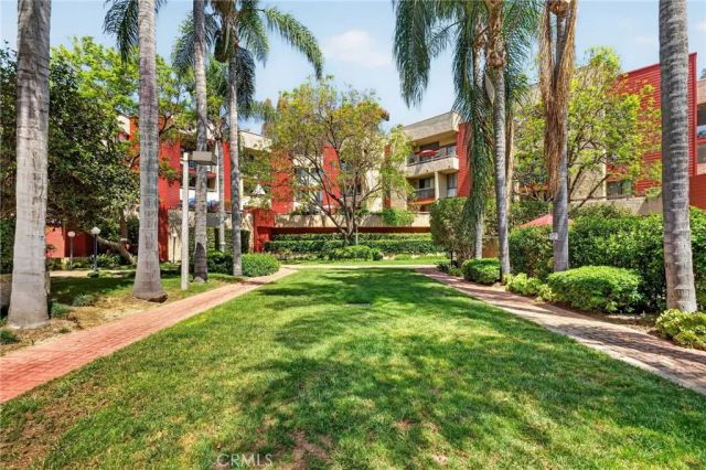 3961 Via Marisol 301, Los Angeles, CA 90042