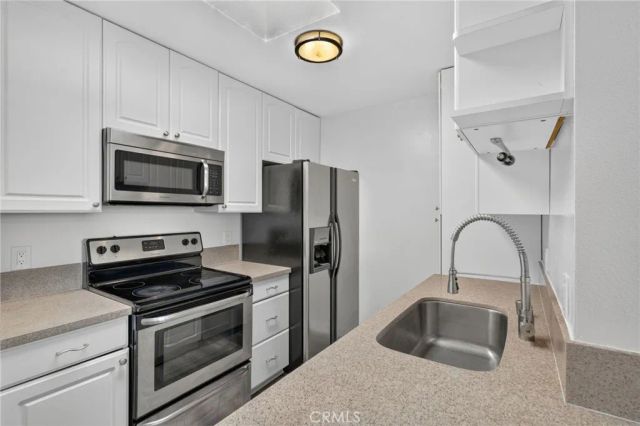 3961 Via Marisol 301, Los Angeles, CA 90042