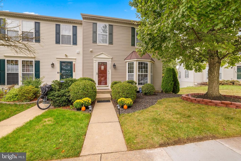 43301 CHOKEBERRY SQ, Ashburn, VA 20147