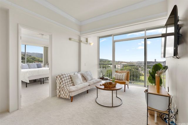 1710 Punahou Street 1004, Honolulu, HI 96822