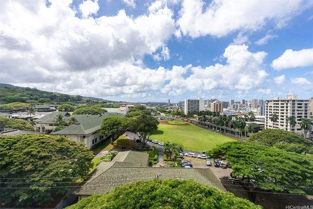 1710 Punahou Street 1004, Honolulu, HI 96822