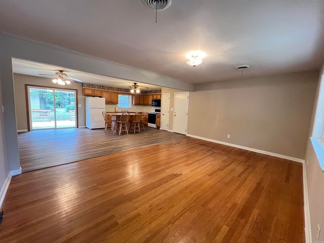 606 W Center Street, Bald Knob, AR 72010