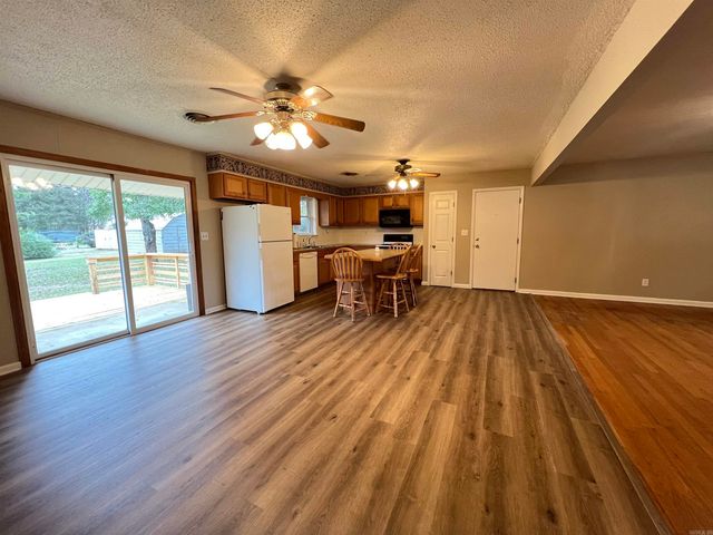 606 W Center Street, Bald Knob, AR 72010