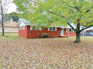 606 W Center Street, Bald Knob, AR 72010