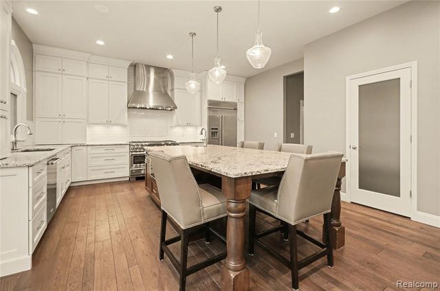 4179 Saint Andrews Street, Howell, MI 48843