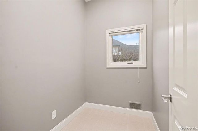 4179 Saint Andrews Street, Howell, MI 48843
